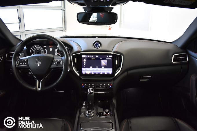 MASERATI Ghibli 330 CV MHEV GT Ultima